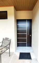 Puerta principal - Image 2